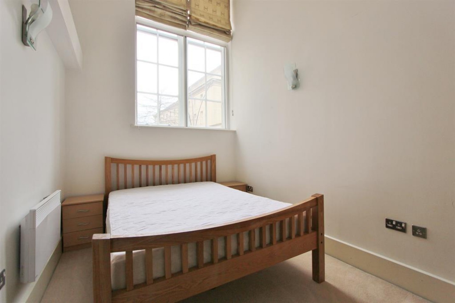 2 bedroom Flat to let in York House, Orchard Lane, Sheffield, S1 2FG
