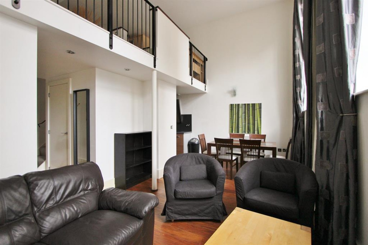 2 bedroom Flat to let in York House, Orchard Lane, Sheffield, S1 2FG