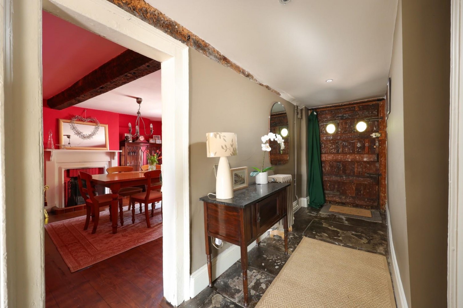 7 bedroom House for sale in Stone, Berkeley