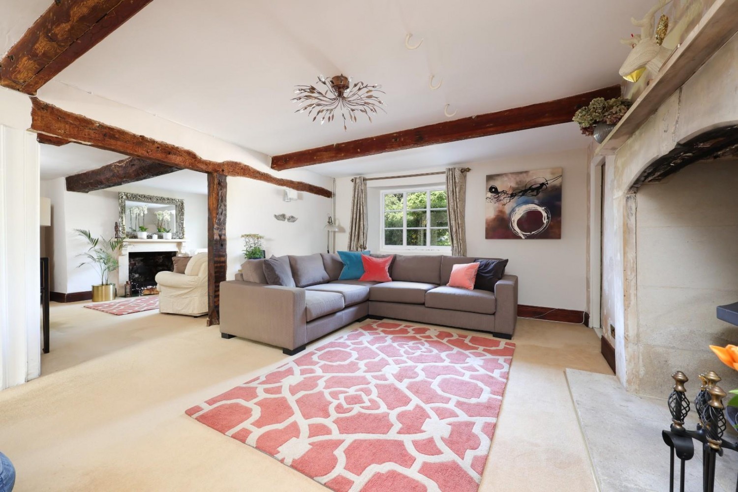 7 bedroom House for sale in Stone, Berkeley
