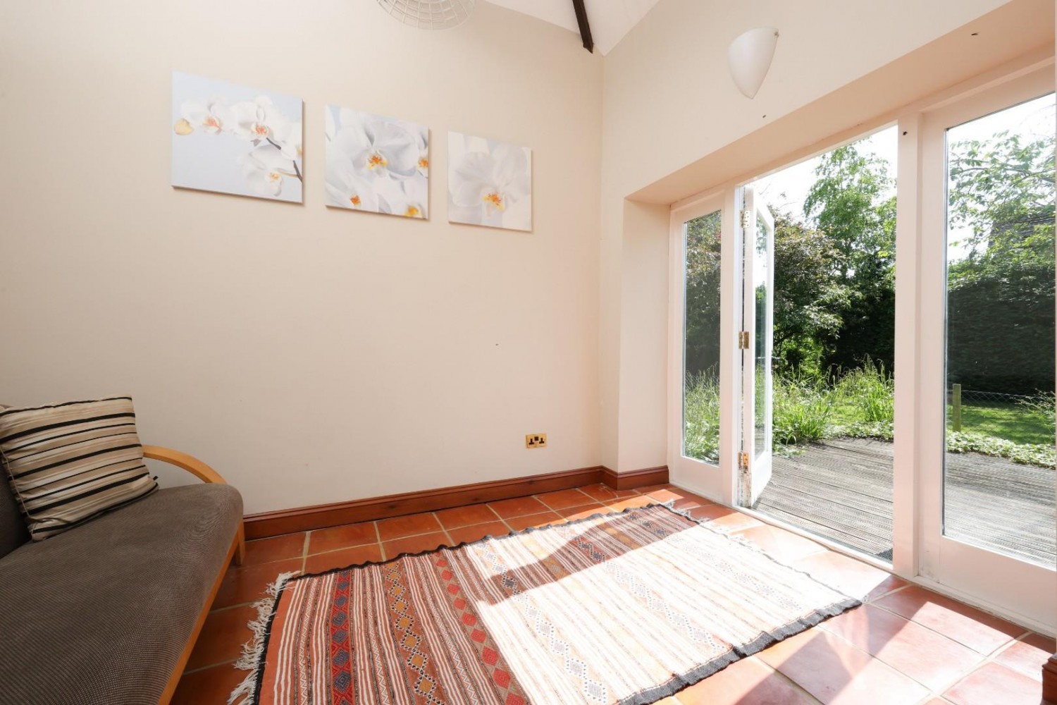 7 bedroom House for sale in Stone, Berkeley