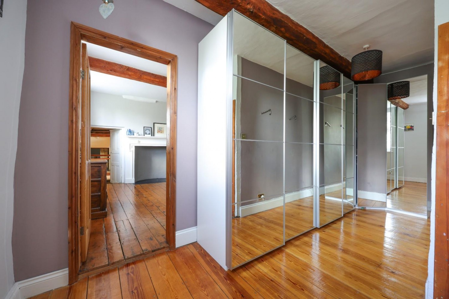 7 bedroom House for sale in Stone, Berkeley