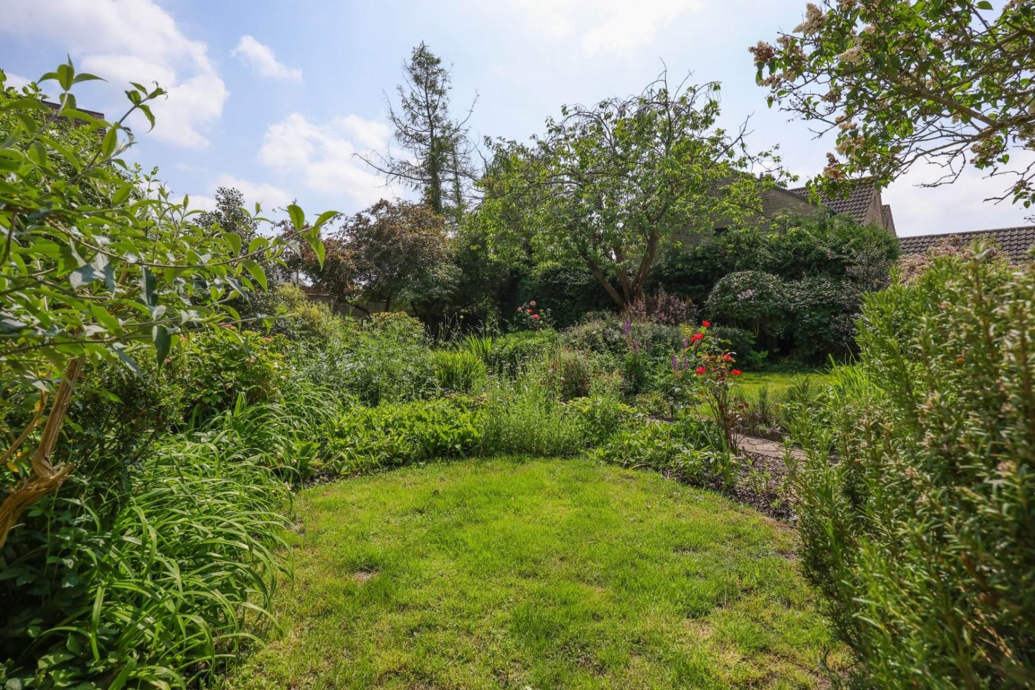 7 bedroom House for sale in Stone, Berkeley