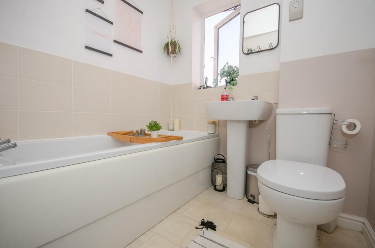 Bluebell Way, Lyde Green, Bristol, BS16 7HY