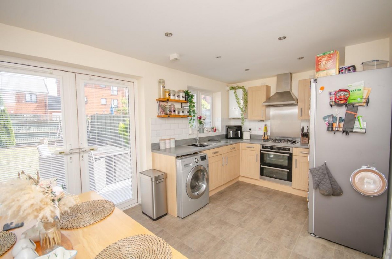 3 bedroom House for sale in Bluebell Way, Lyde Green, Bristol, BS16 7HY