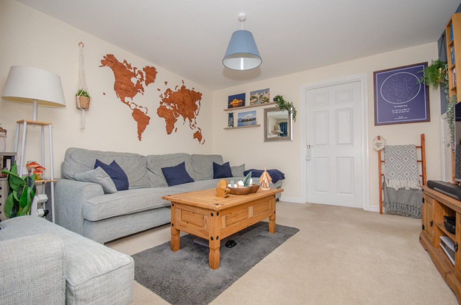 3 bedroom House for sale in Bluebell Way, Lyde Green, Bristol, BS16 7HY