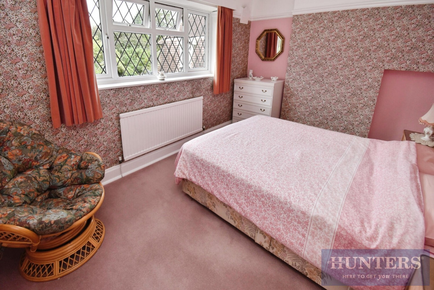 4 bedroom House for sale in Monsell Drive, Leicester