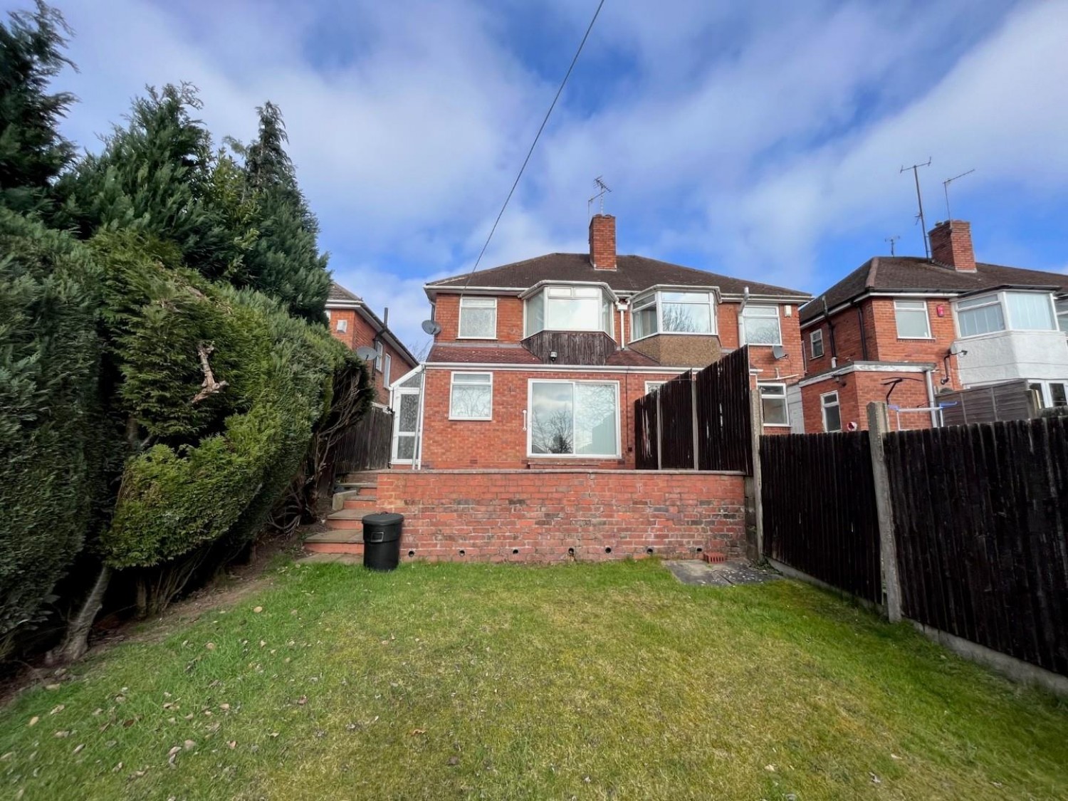 3 bedroom House to let in Quinton Lane, Quinton, Birmingham