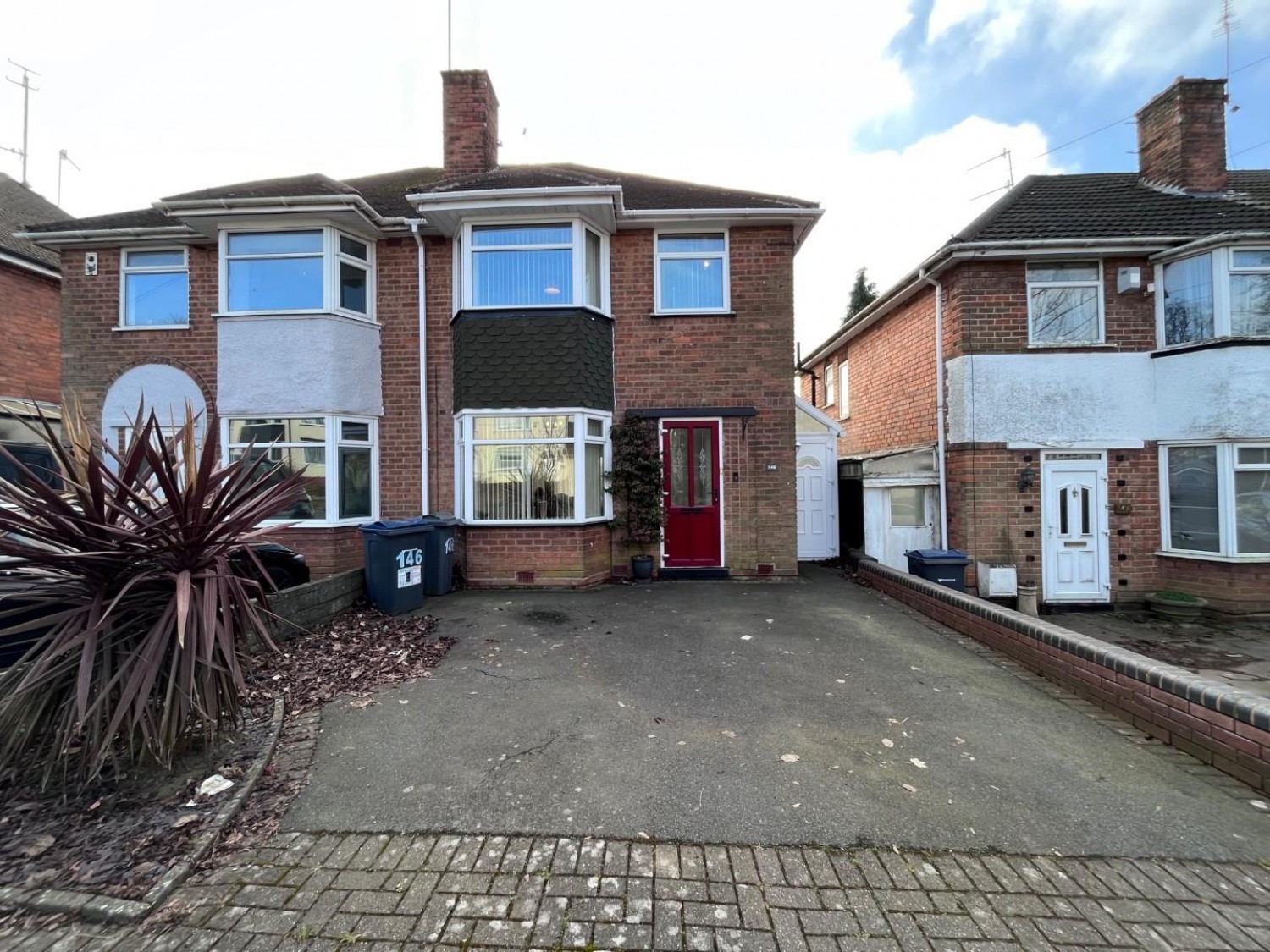 3 bedroom House to let in Quinton Lane, Quinton, Birmingham