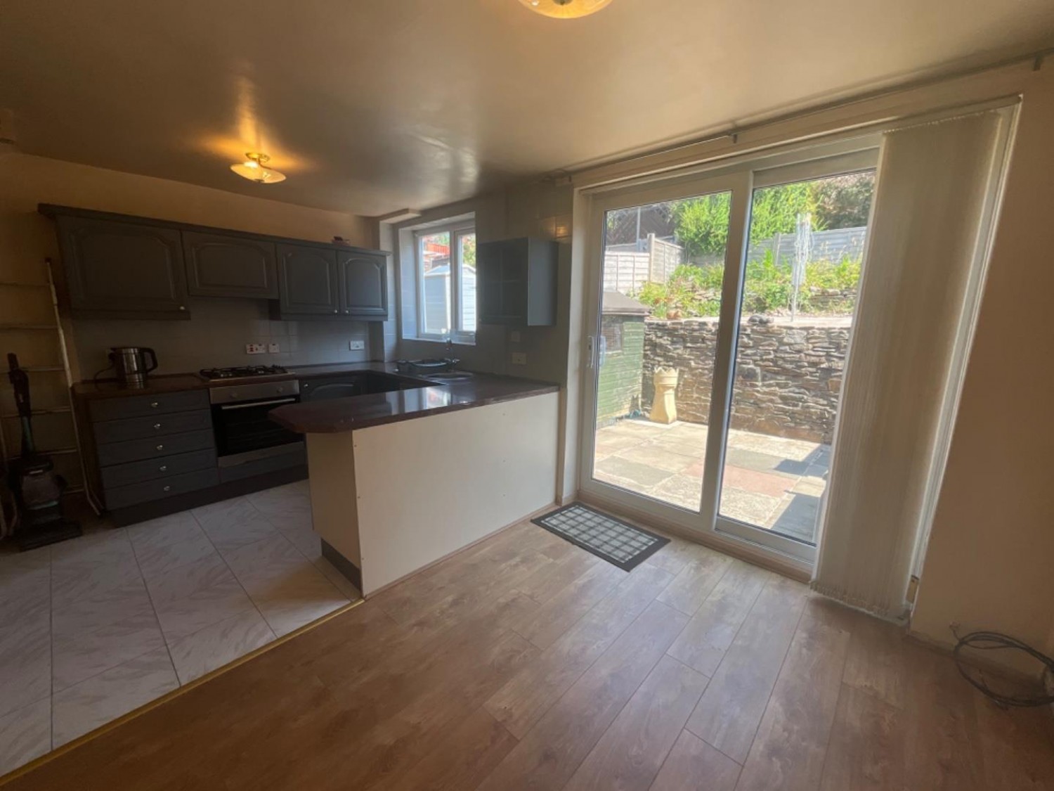 3 bedroom House for sale in Broadhill Road, Stalybridge