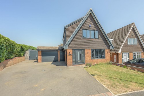 Copper Beech Drive, Kingswinford, DY6 7RX