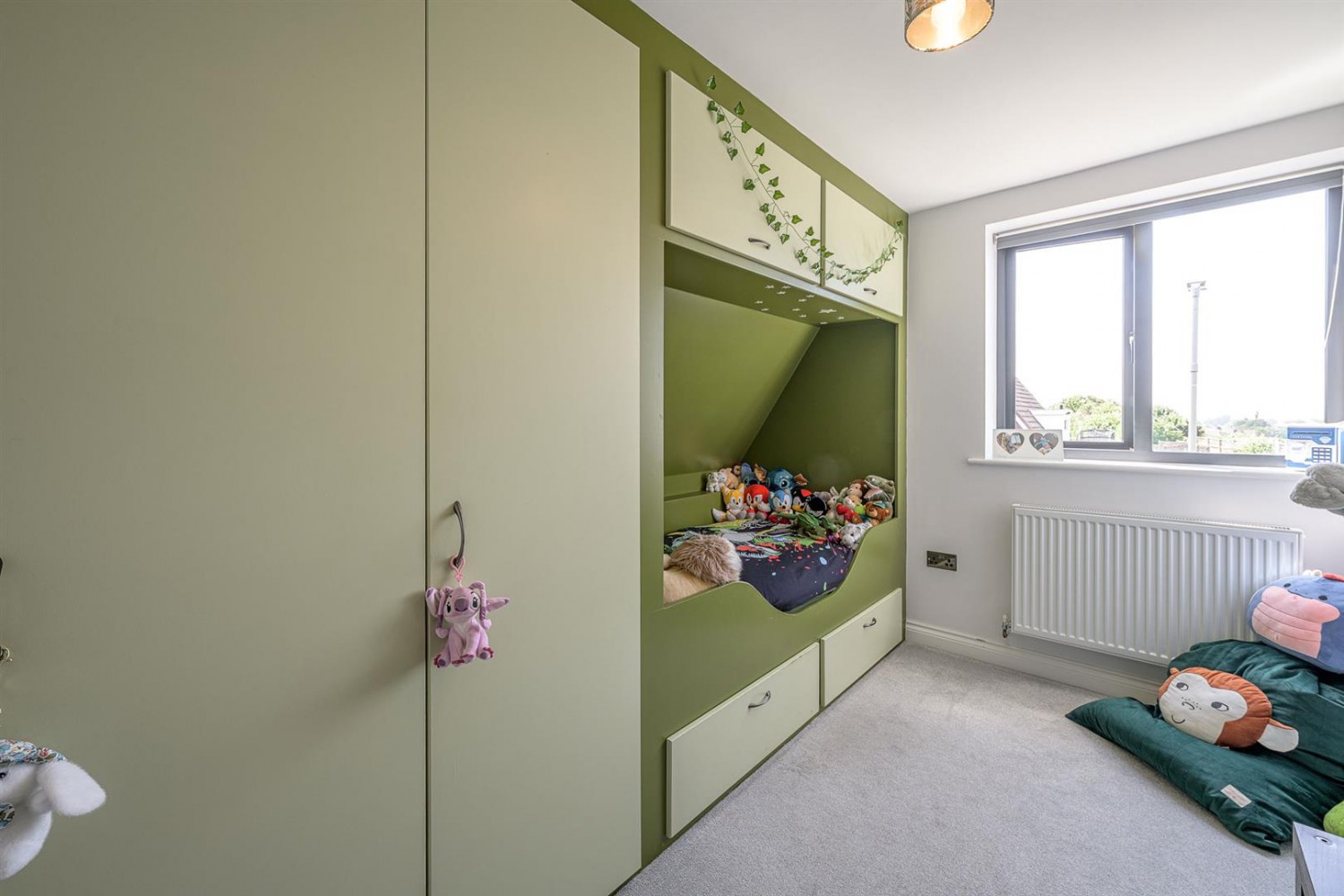 3 bedroom House for sale in Copper Beech Drive, Kingswinford, DY6 7RX