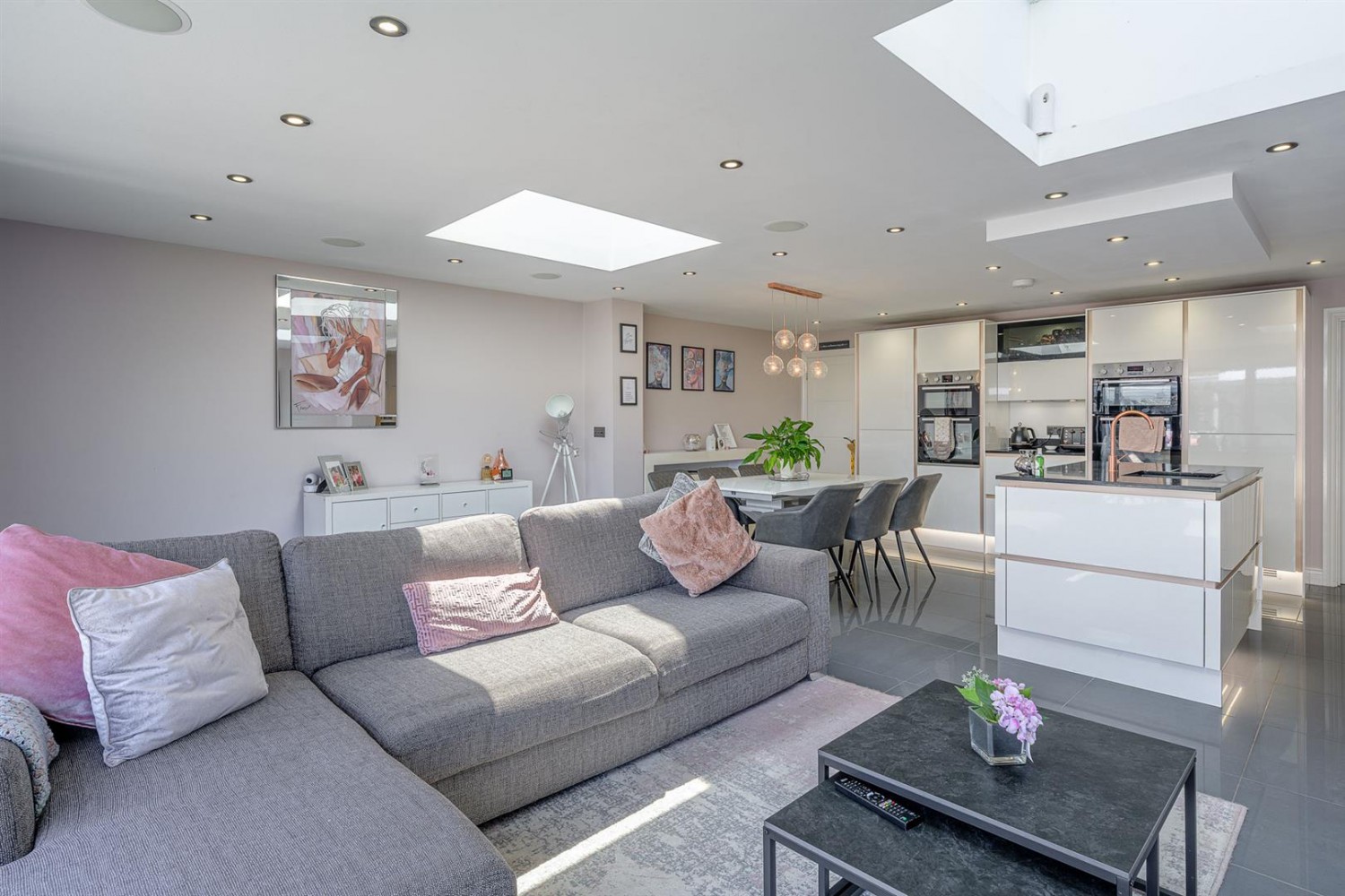 3 bedroom House for sale in Copper Beech Drive, Kingswinford, DY6 7RX