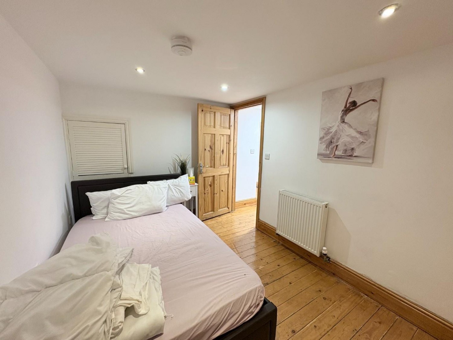 4 bedroom Flat to let in Park Avenue, Endcliffe, Sheffield