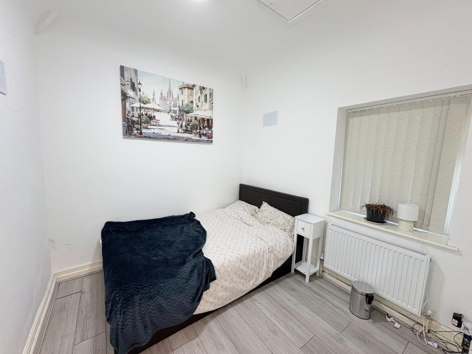 4 bedroom Flat to let in Park Avenue, Endcliffe, Sheffield