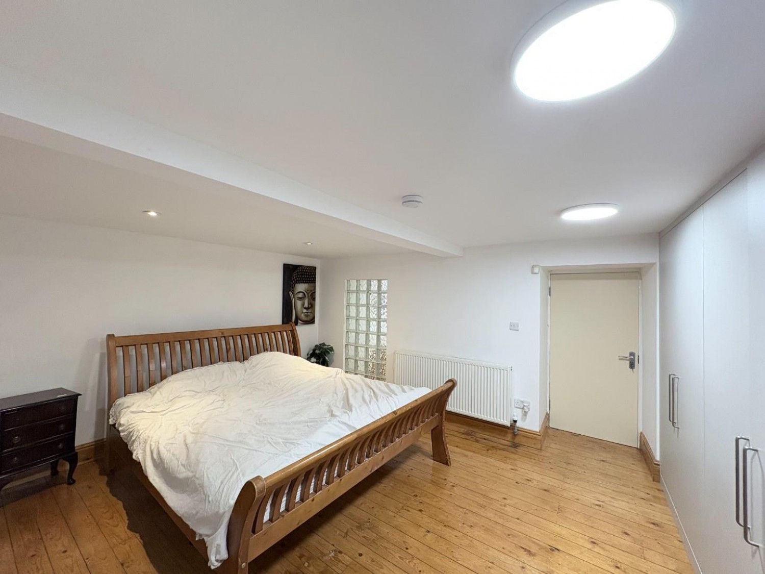 4 bedroom Flat to let in Park Avenue, Endcliffe, Sheffield