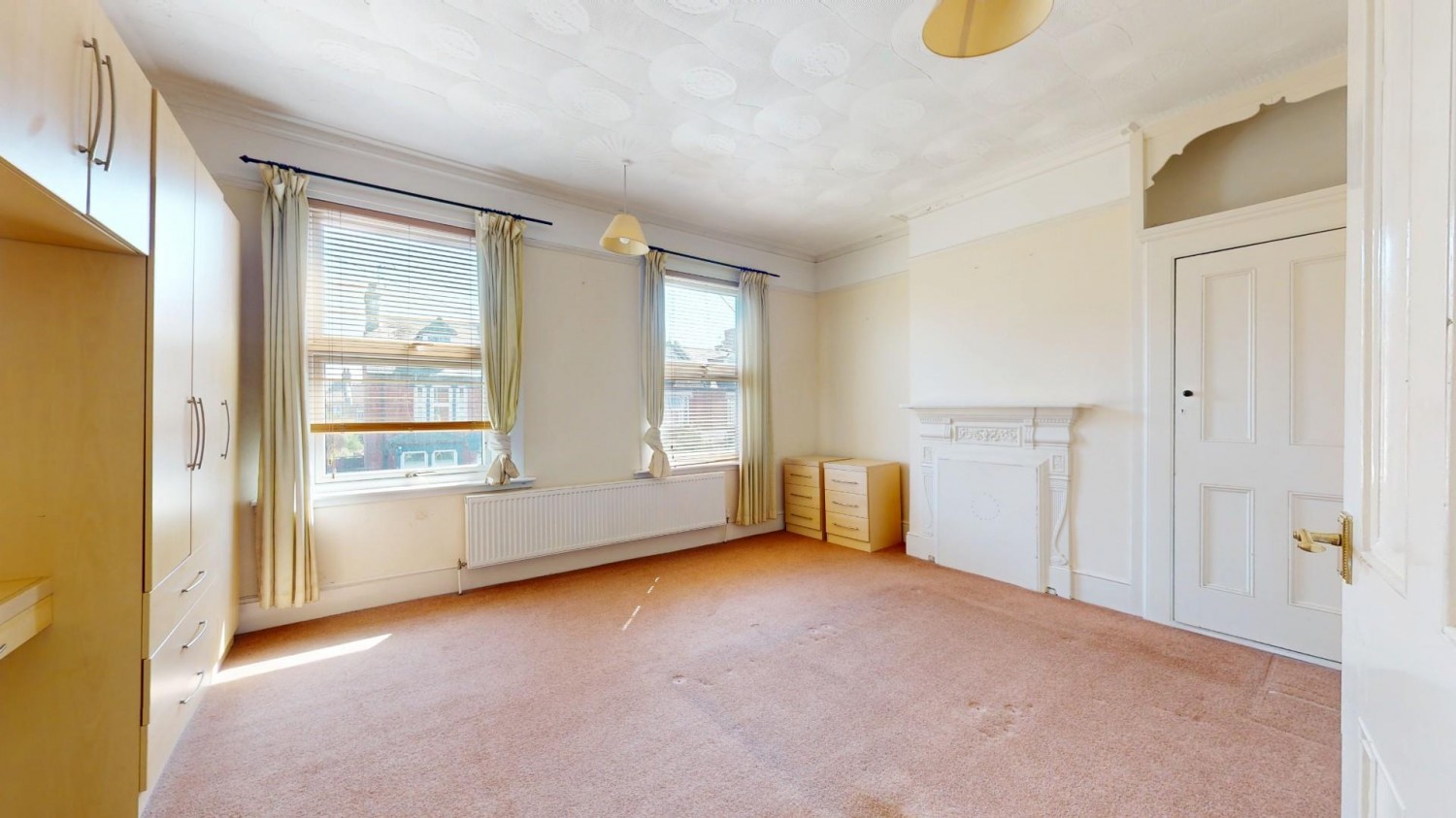4 bedroom House for sale in Old Road West, Gravesend, DA11