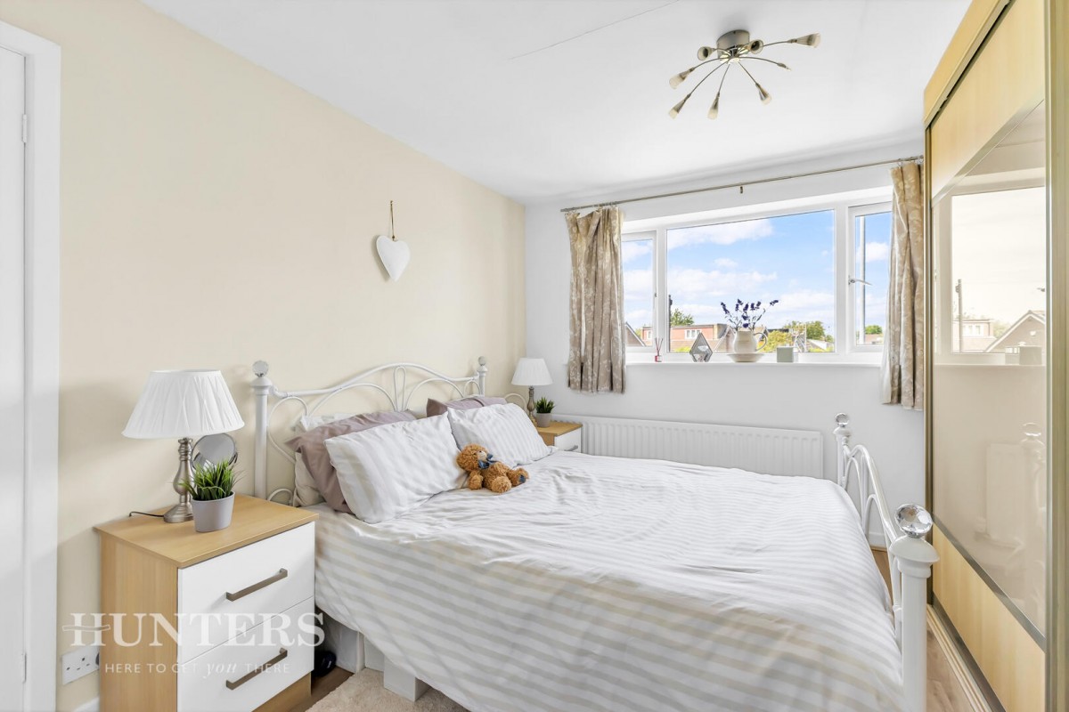 Pennine Drive, Milnrow, OL16 3HL