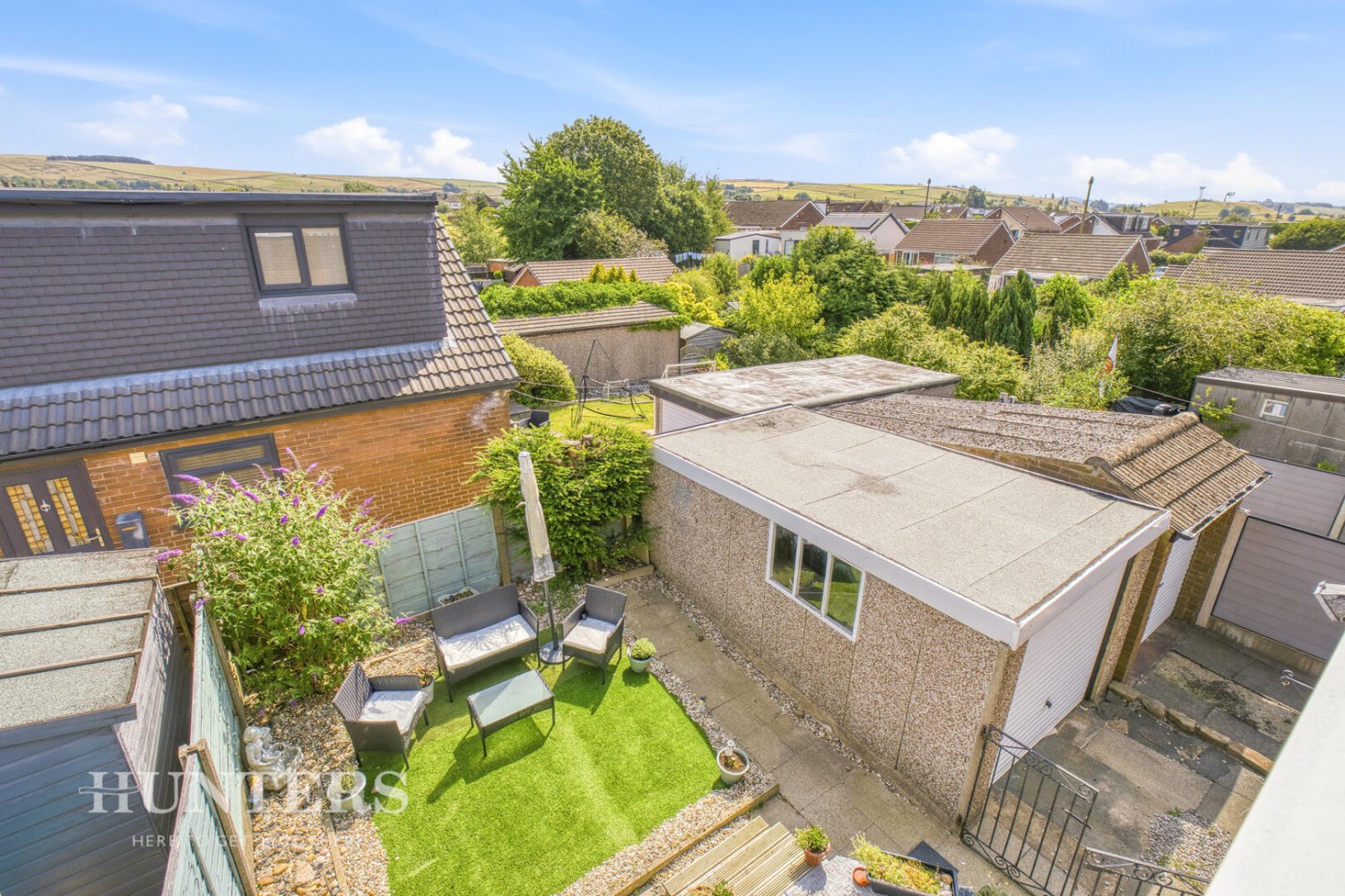 3 bedroom House for sale in Pennine Drive, Milnrow, OL16 3HL