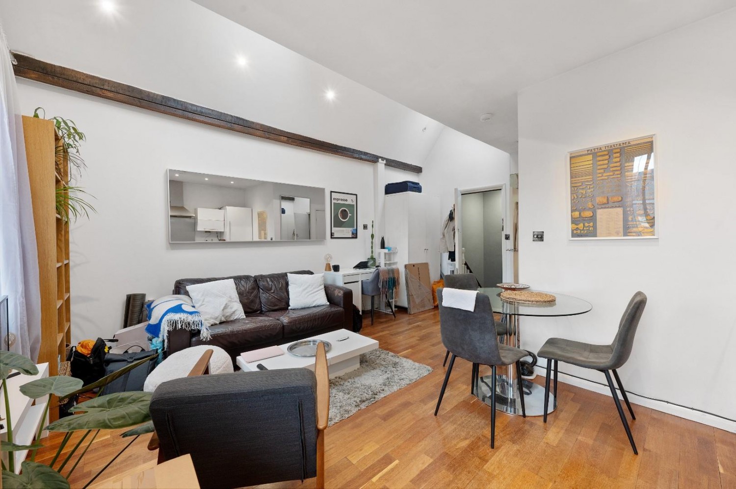 1 bedroom Flat for sale in Canonbury Road, London, N1