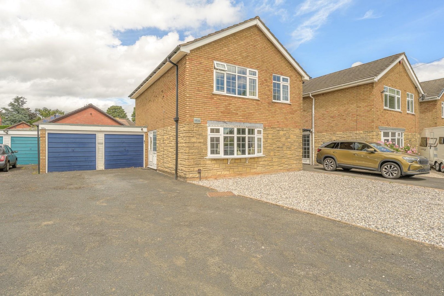 4 bedroom House for sale in Viewfield Crescent, Sedgley