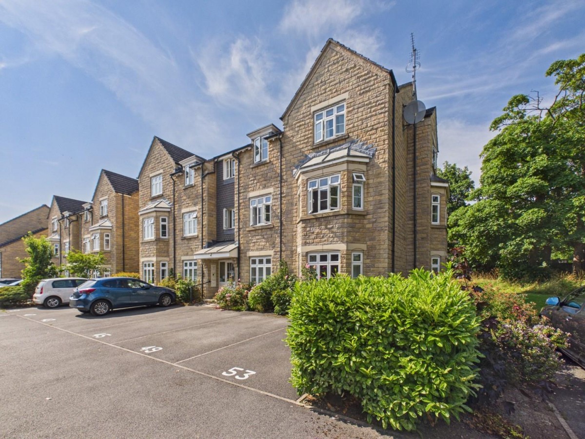Odile Mews, Bingley