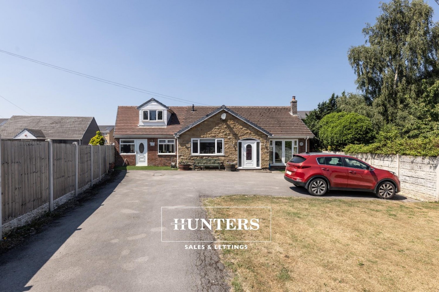 5 bedroom Bungalow for sale in Womersley Road, Knottingley