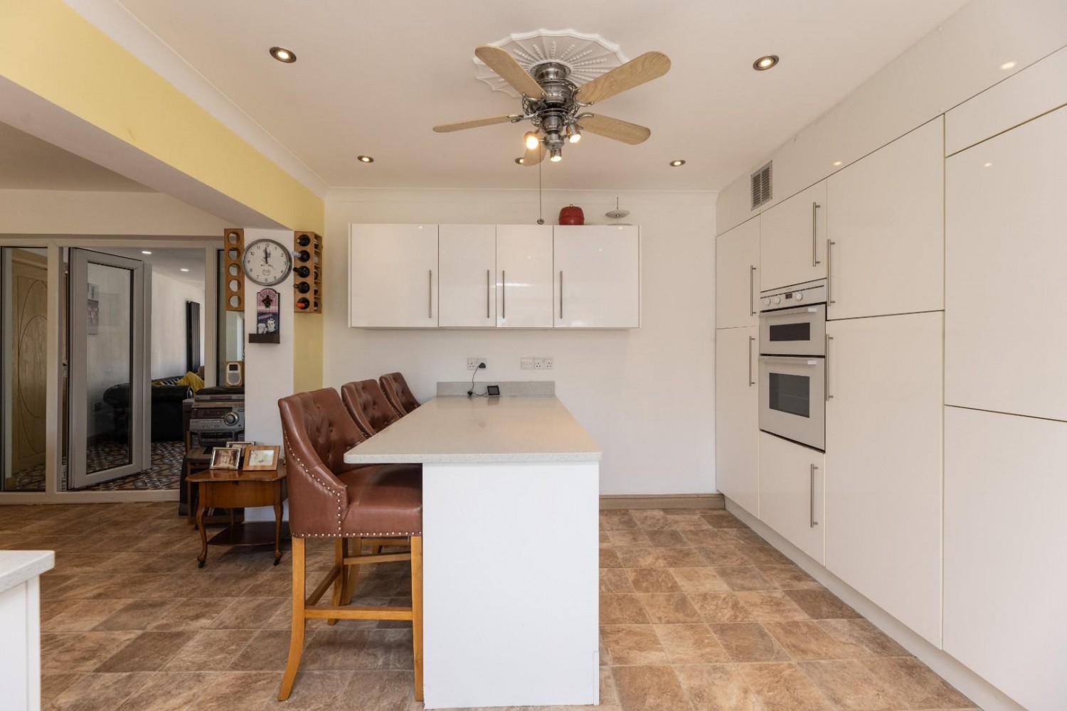 5 bedroom Bungalow for sale in Womersley Road, Knottingley