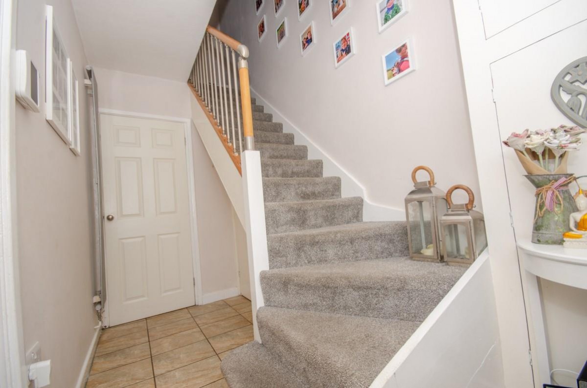 Long Road, Mangotsfield, Bristol, BS16 9HW