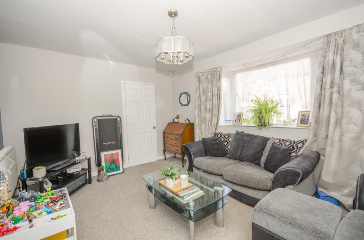 Long Road, Mangotsfield, Bristol, BS16 9HW