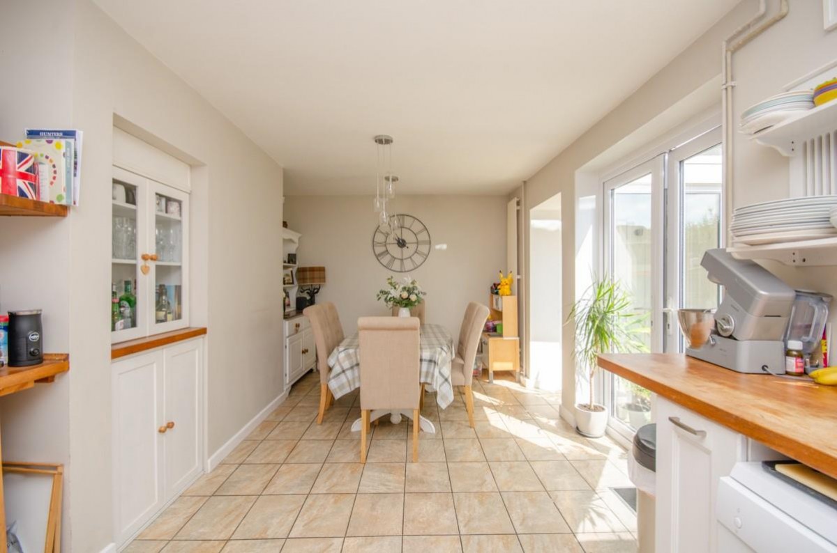 Long Road, Mangotsfield, Bristol, BS16 9HW