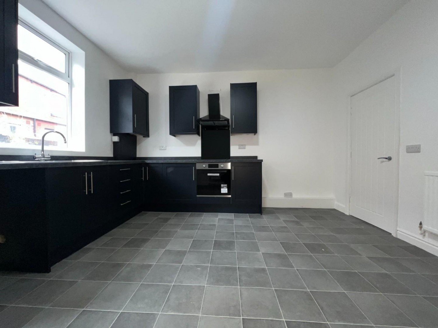 3 bedroom House to let in Doncaster Road, Barnsley