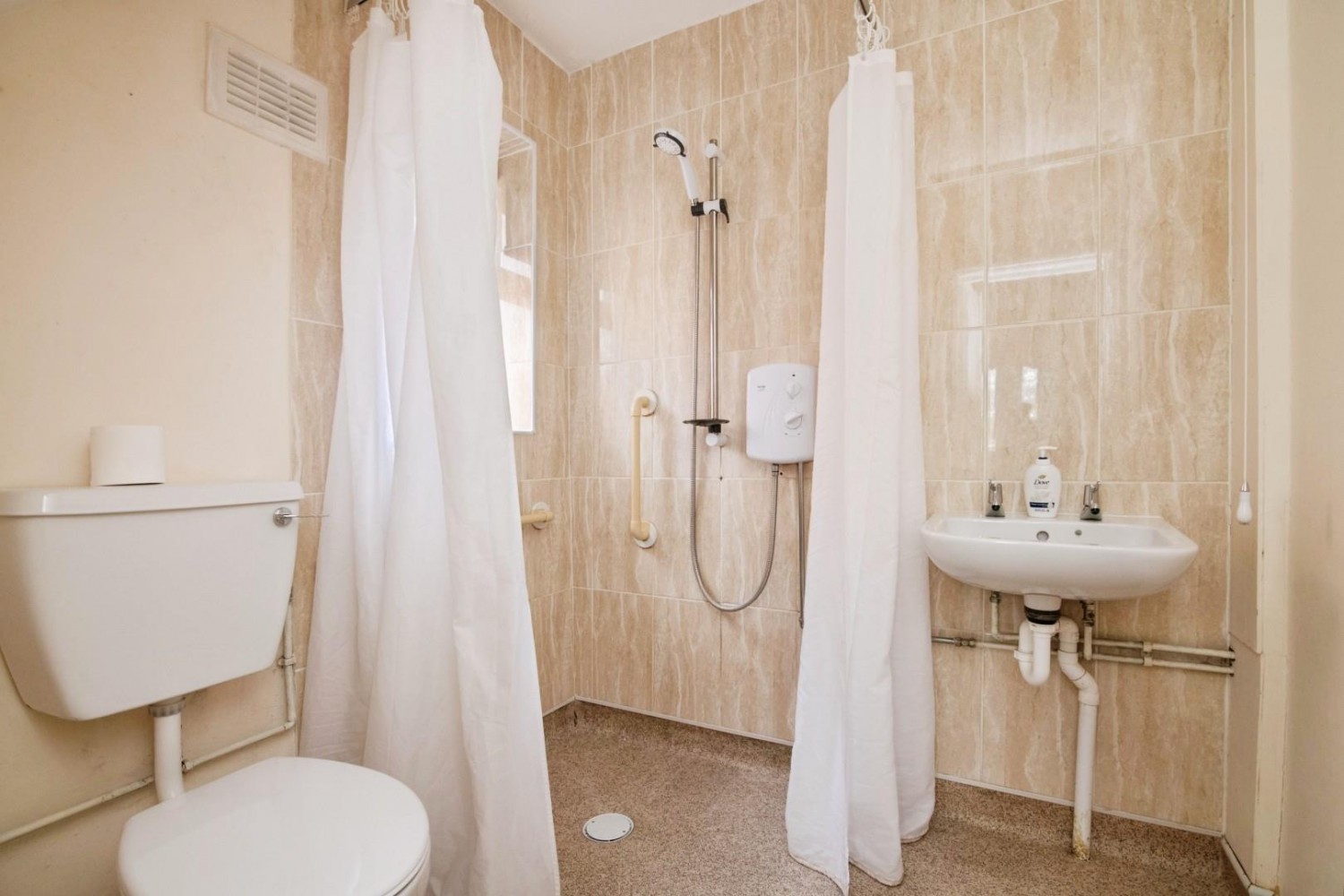 3 bedroom House for sale in Ash Road, Dudley