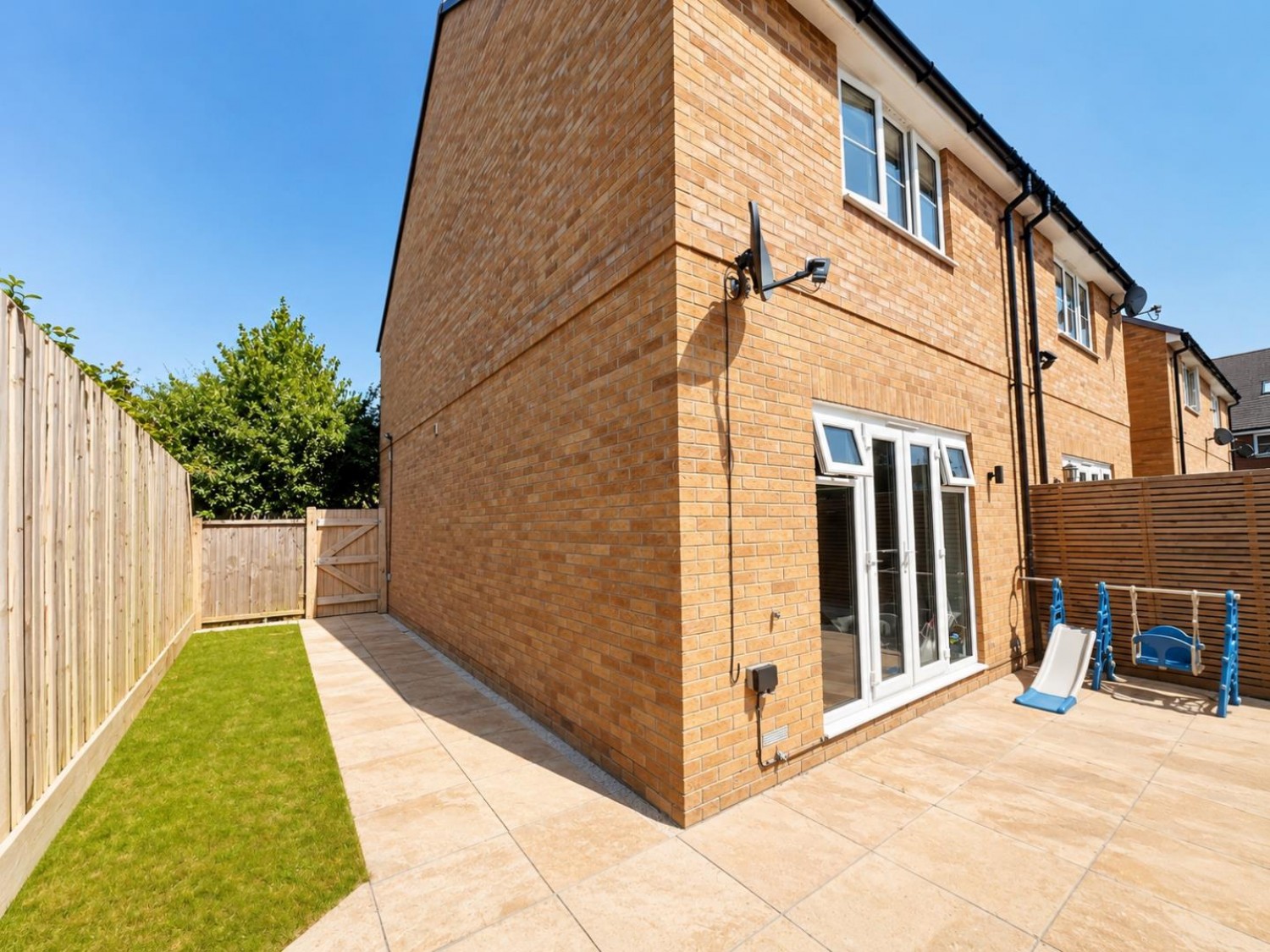 2 bedroom House for sale in Ryeland Way, Bridgefield