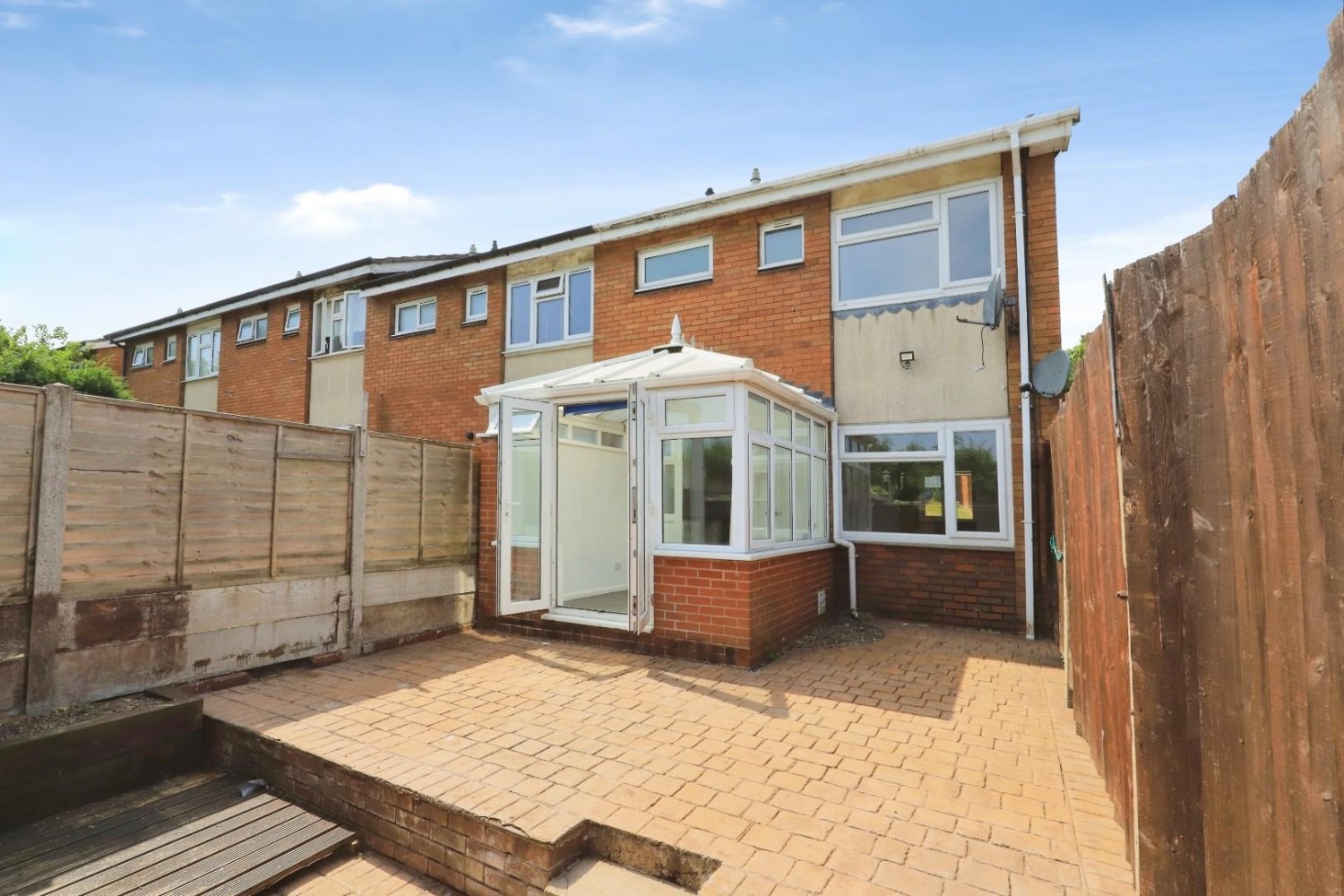 3 bedroom House for sale in Hollywell Street, Bilston