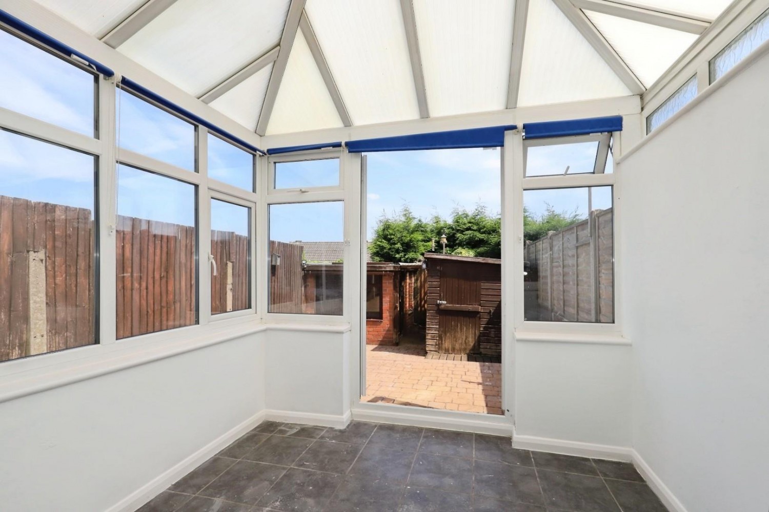 3 bedroom House for sale in Hollywell Street, Bilston