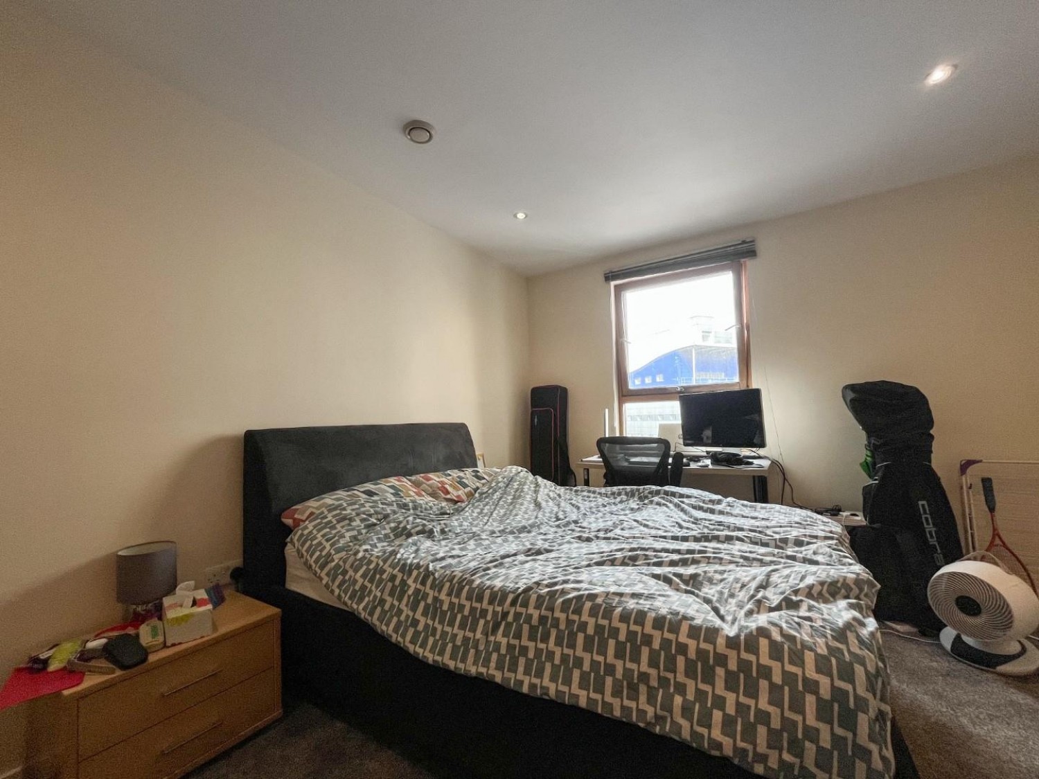 2 bedroom Flat to let in The Gateway North, East Street, Leeds