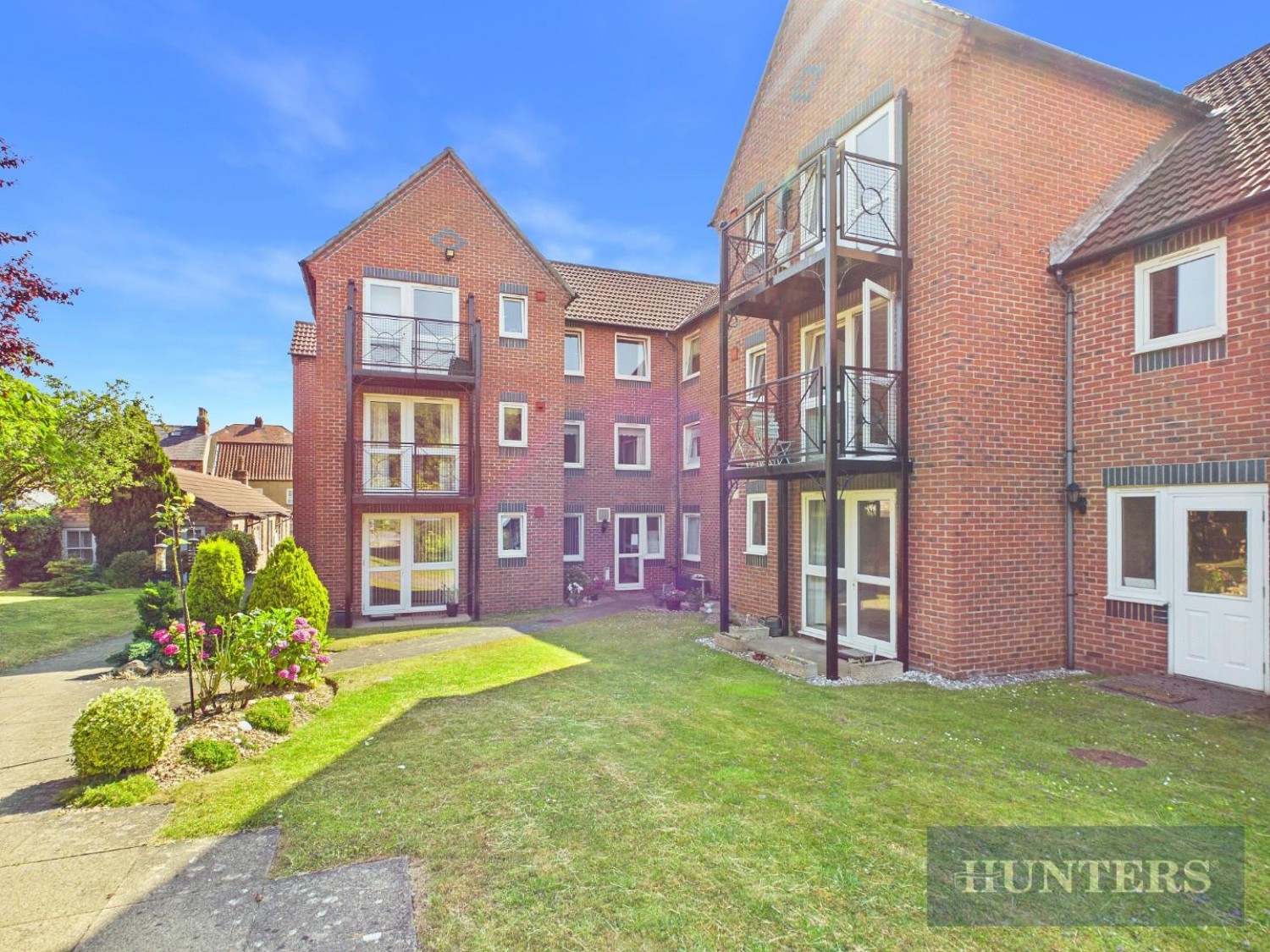 1 bedroom Flat for sale in Strawberry Court, Scarborough