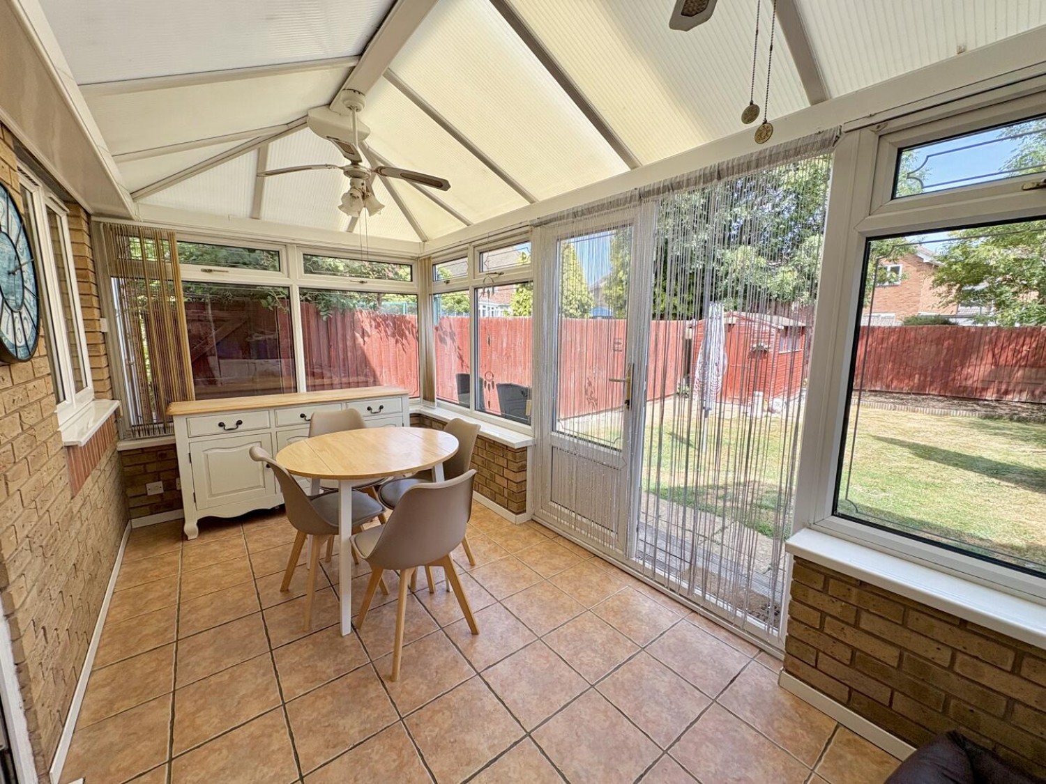 3 bedroom House to let in Regal Close, Tamworth, Staffordshire