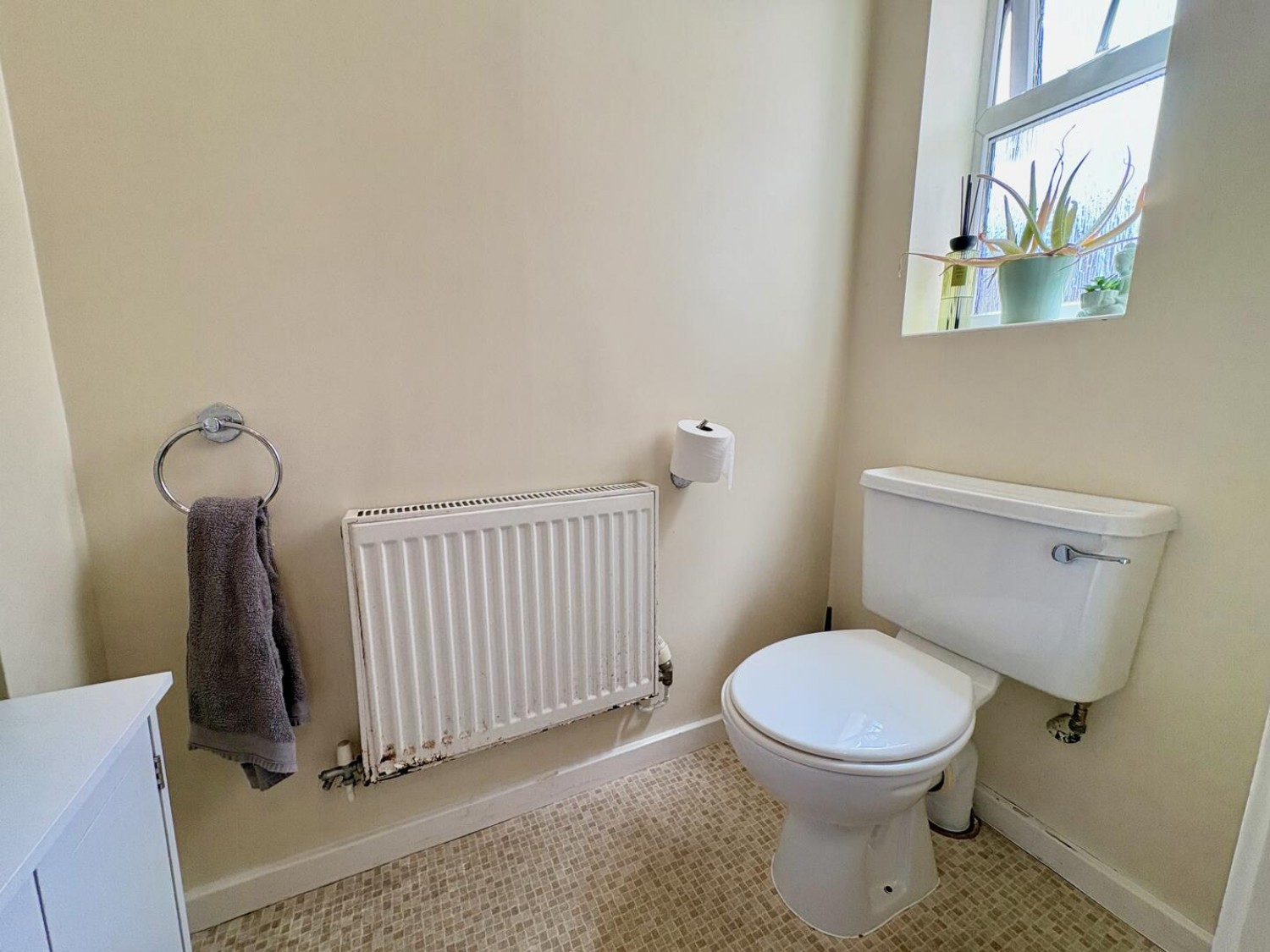 3 bedroom House to let in Regal Close, Tamworth, Staffordshire