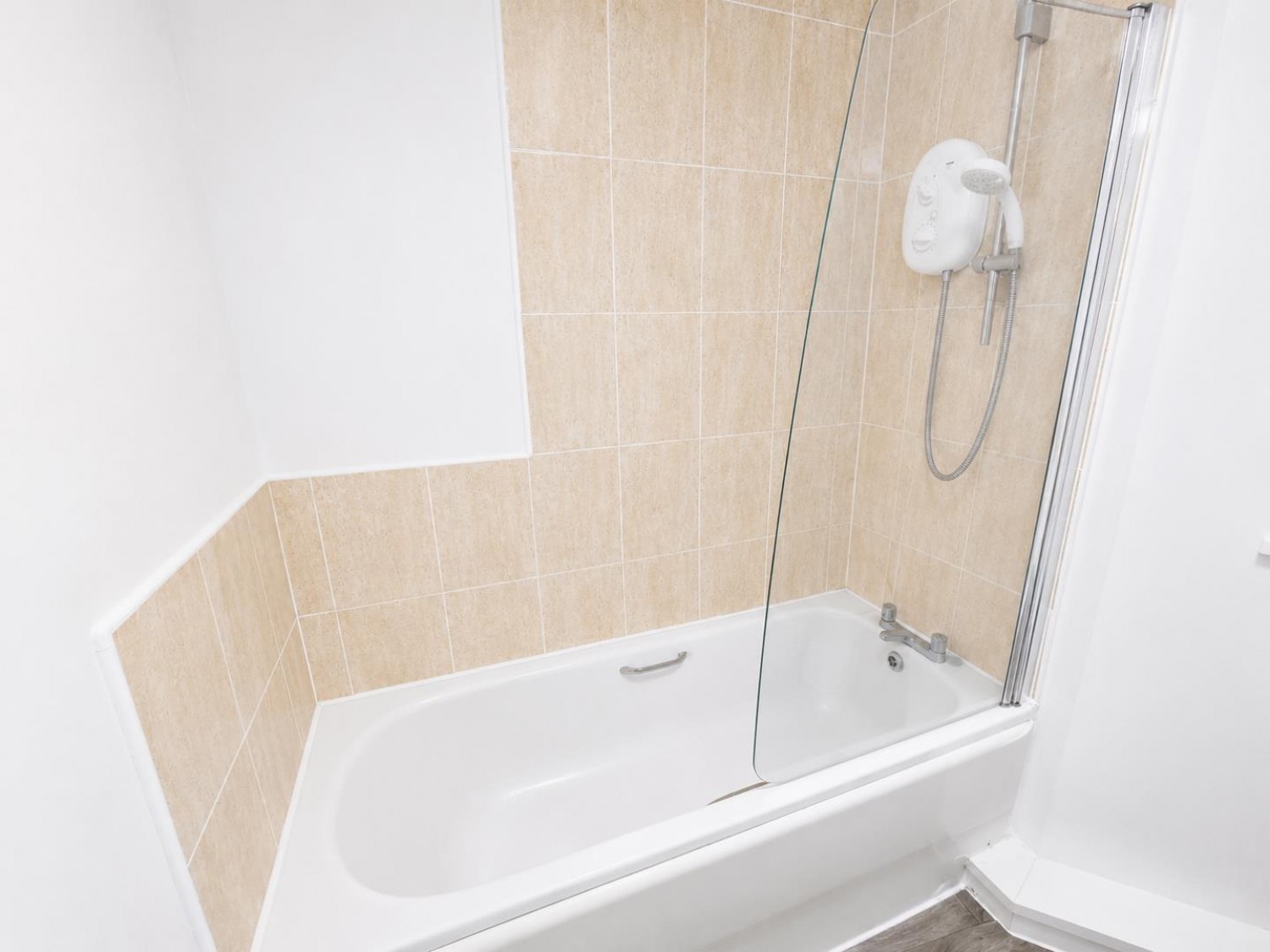 2 bedroom Flat to let in Sanderson Villas, Gateshead, NE8