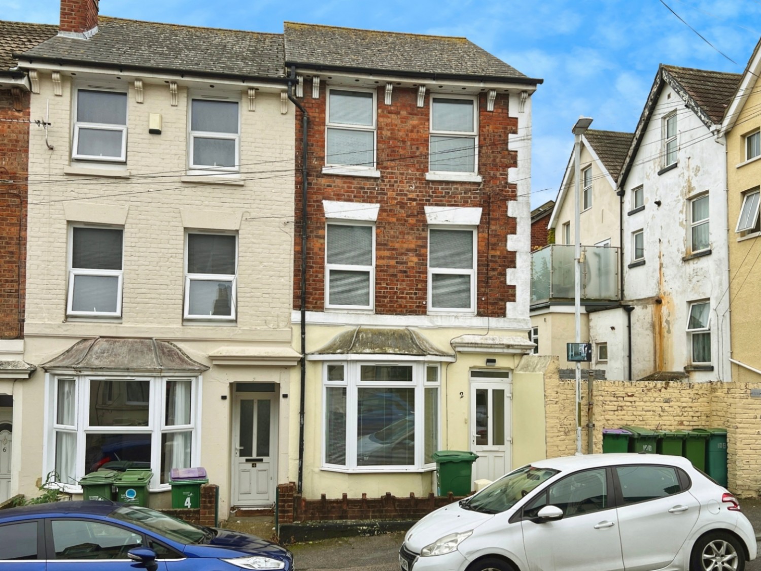 4 bedroom House to let in Darby Place, Folkestone