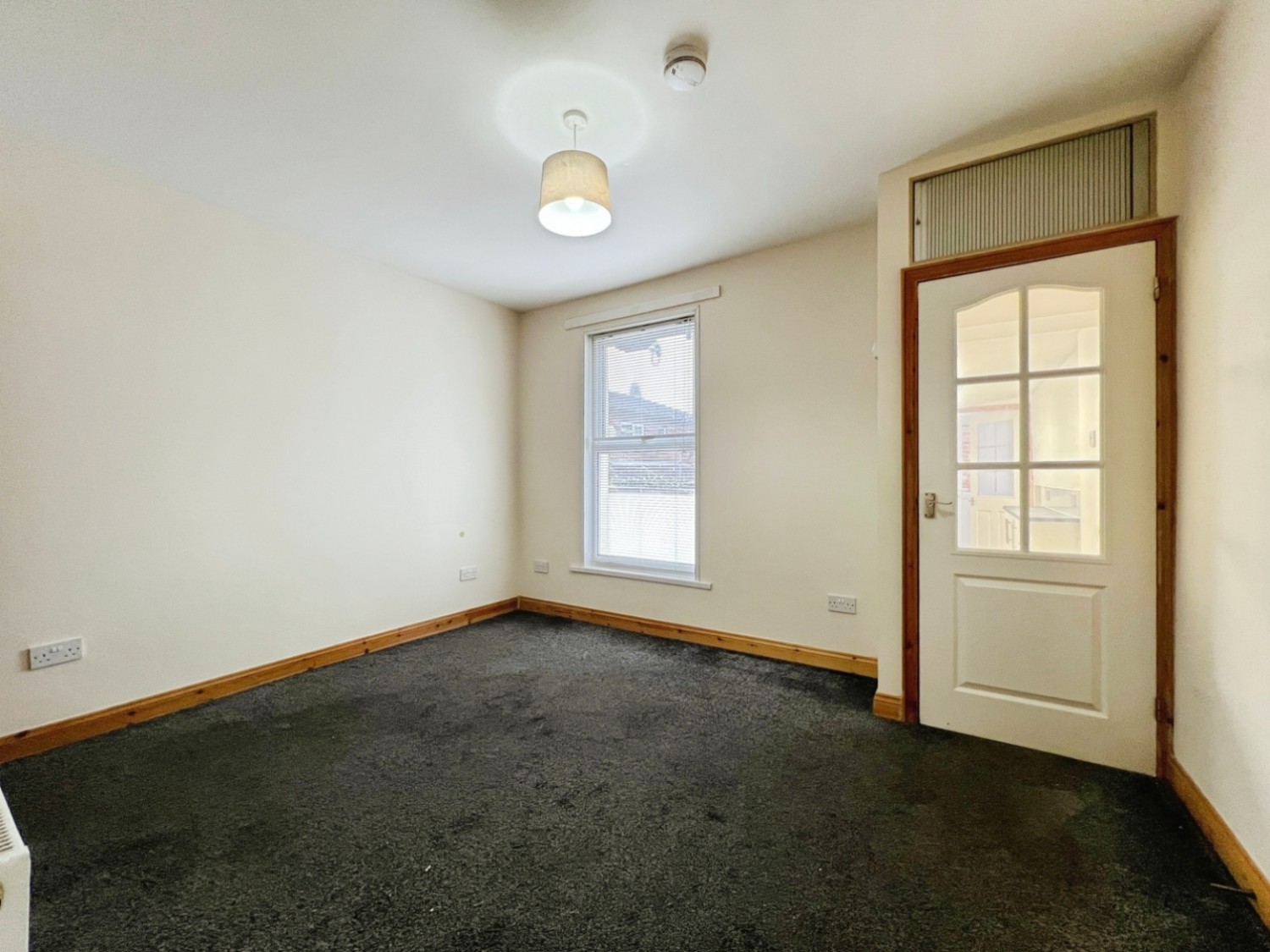 4 bedroom House to let in Darby Place, Folkestone