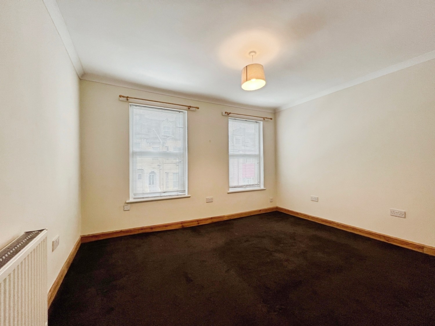 4 bedroom House to let in Darby Place, Folkestone