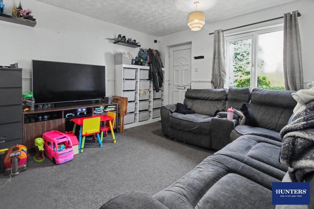 Vivien Road Bradford, BD8 0PH