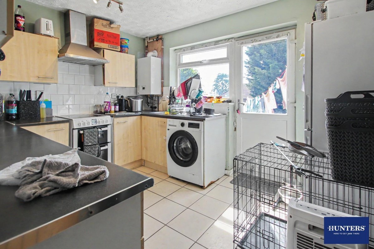 Vivien Road Bradford, BD8 0PH