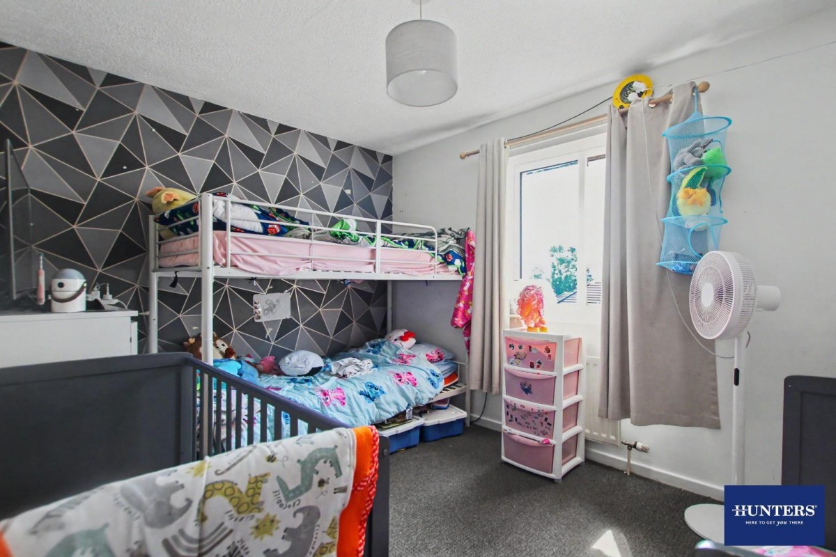 Vivien Road Bradford, BD8 0PH