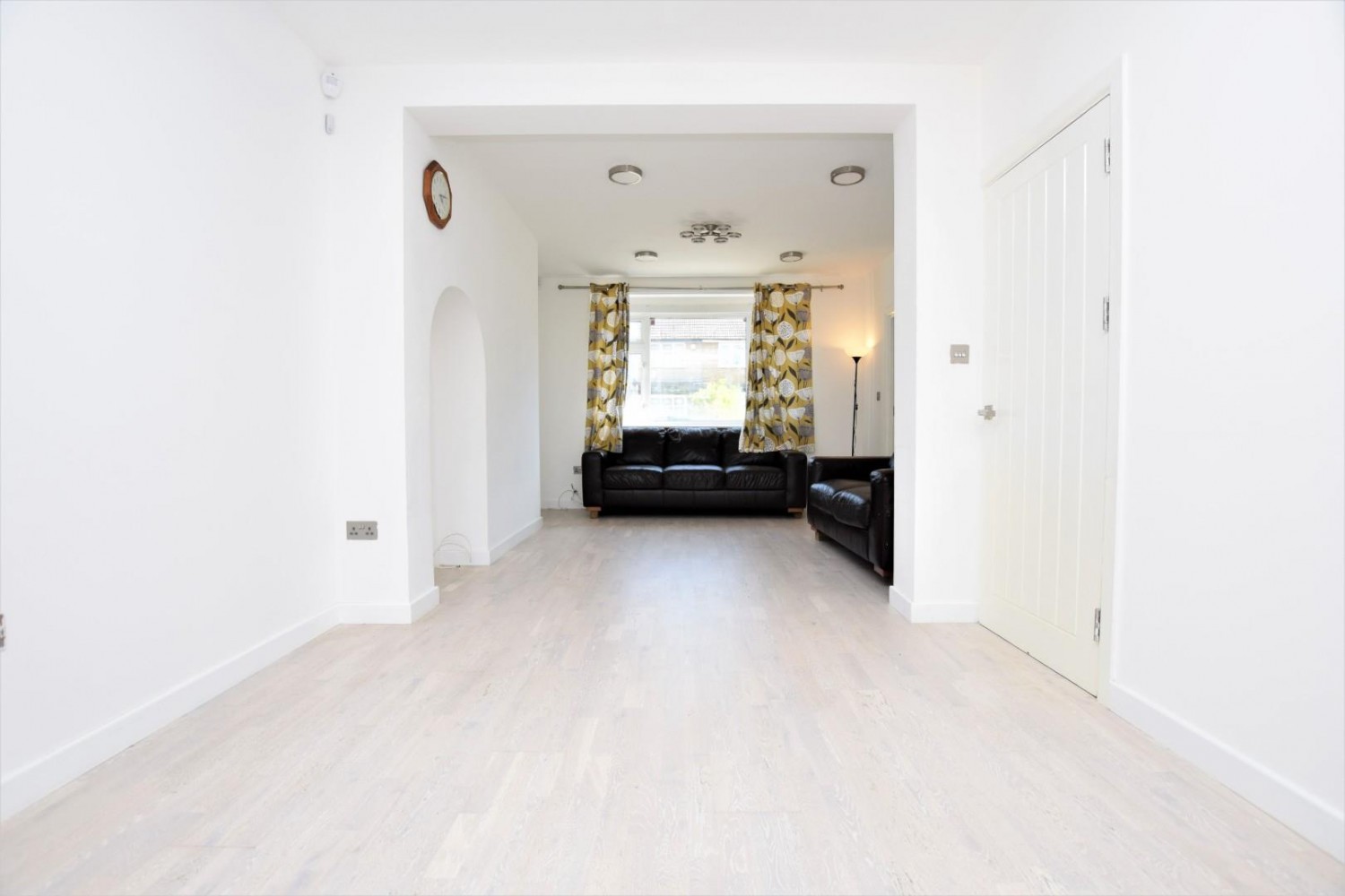 3 bedroom House to let in Tendring Way, Chadwell Heath, RM6