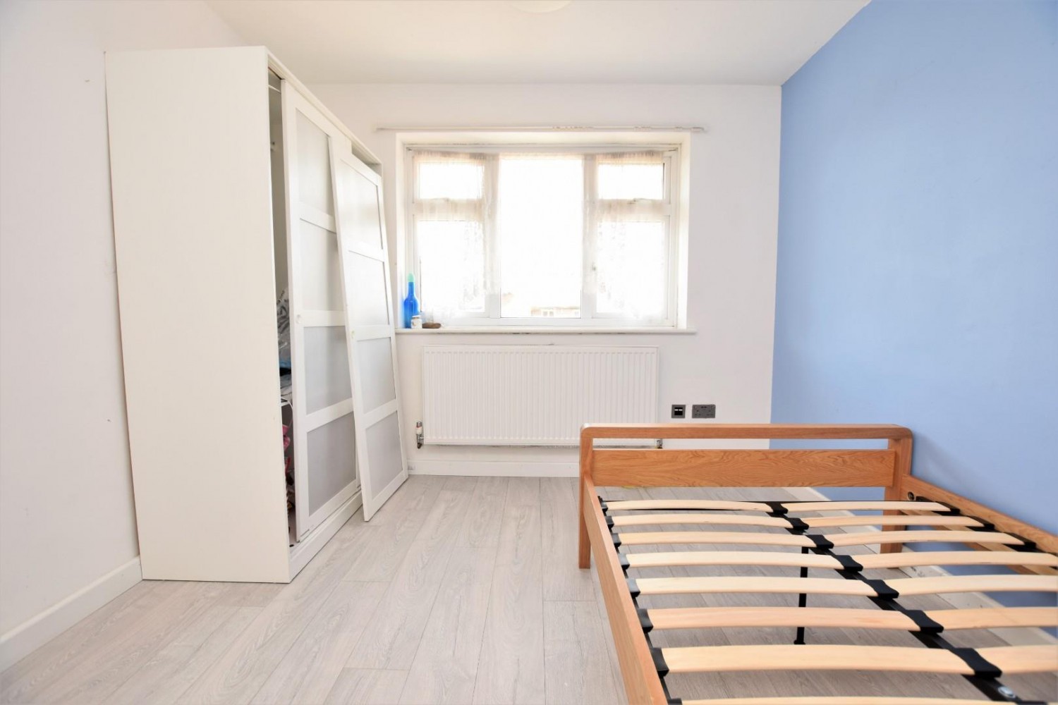 3 bedroom House to let in Tendring Way, Chadwell Heath, RM6