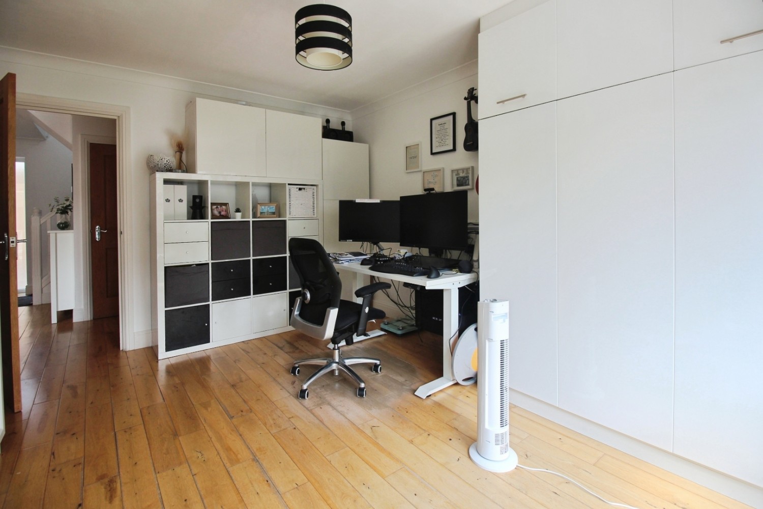3 bedroom House to let in Myra Street, London